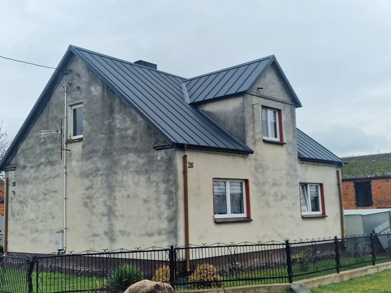 Dach po wymianie pokrycia – realizacja 9