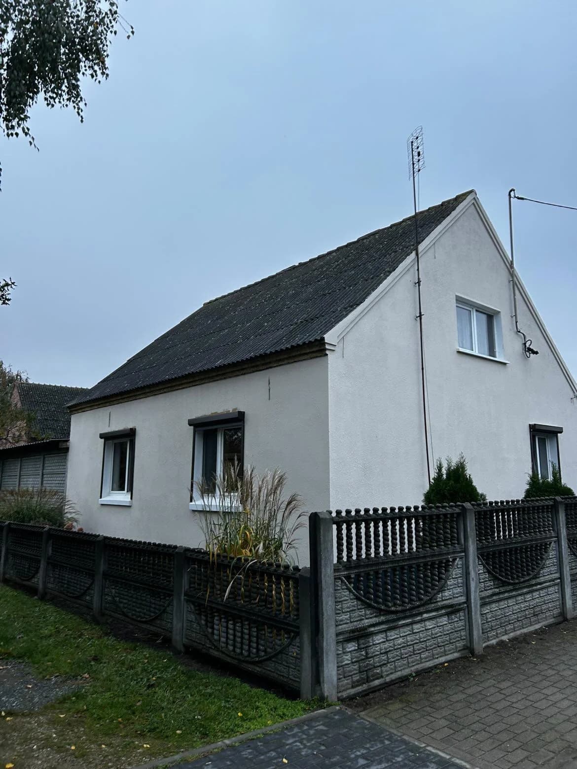 Dach przed wymianą pokrycia – realizacja 8